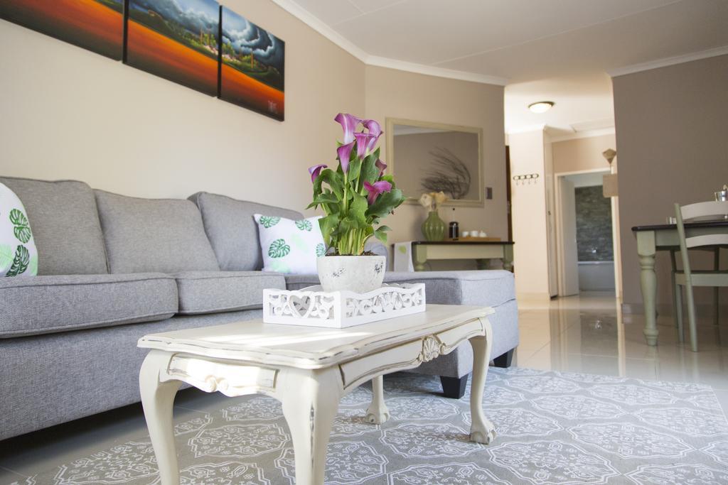 Nehema Manor Villa Schoemansville Bagian luar foto